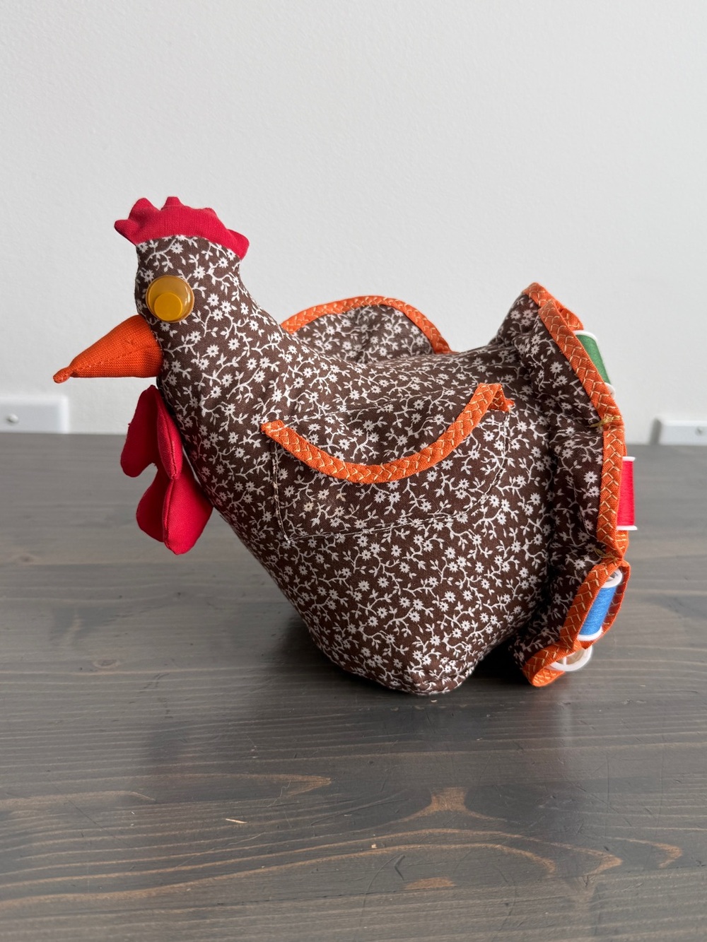 Vintage hand made sewing hen